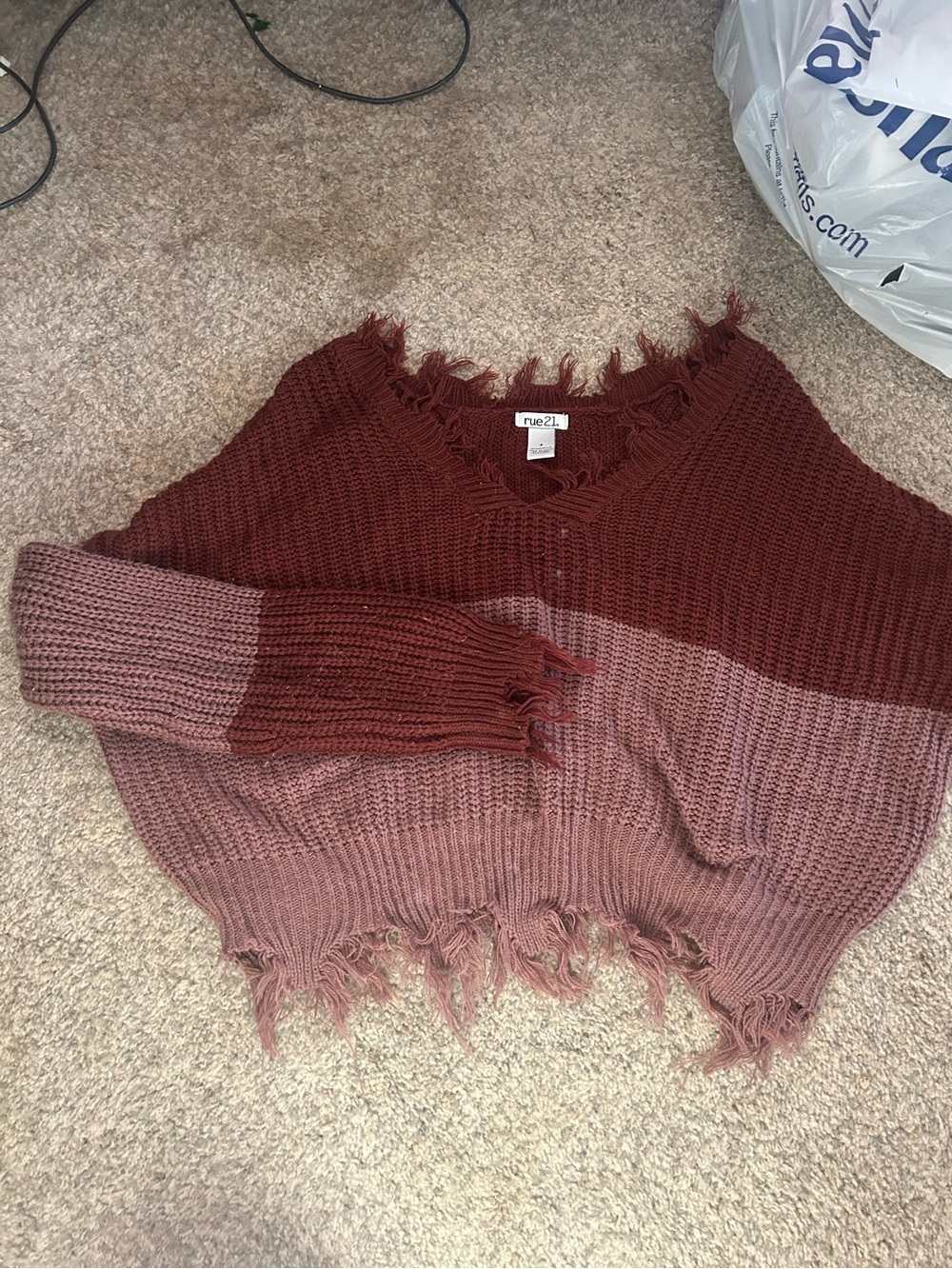 rue21 Two-Tone Distressed V-Neck Sweater in Dusty Rose & Rusty Red